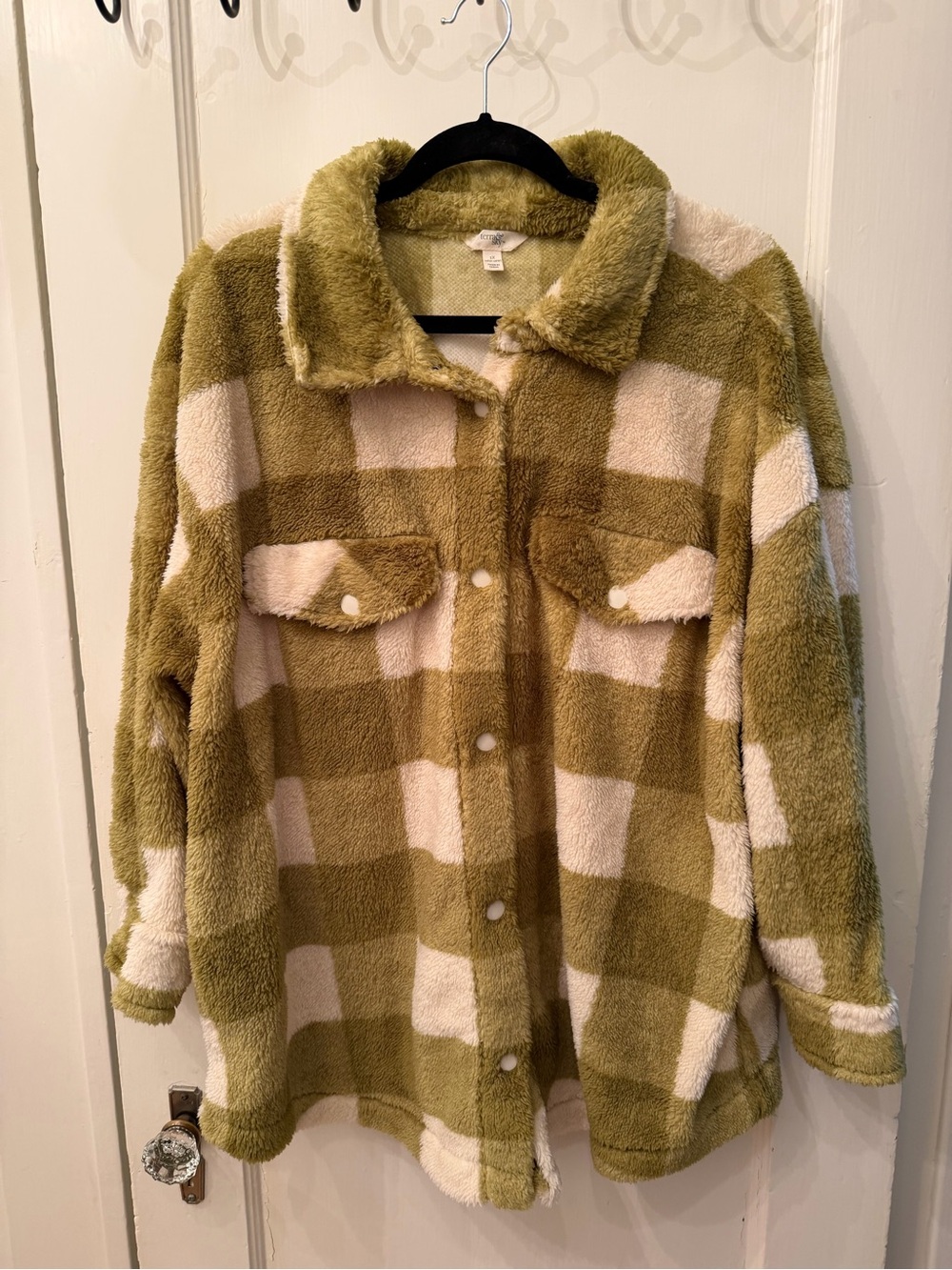 NWOT Plaid Button-Up Jacket in Olive & Cream